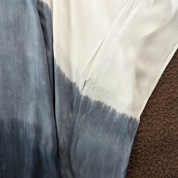 Island Planet Cover-Up - Picture 5 of 7